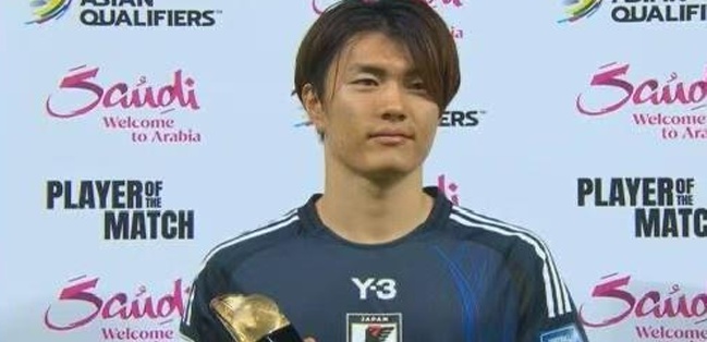 他在多个国 他在多个国