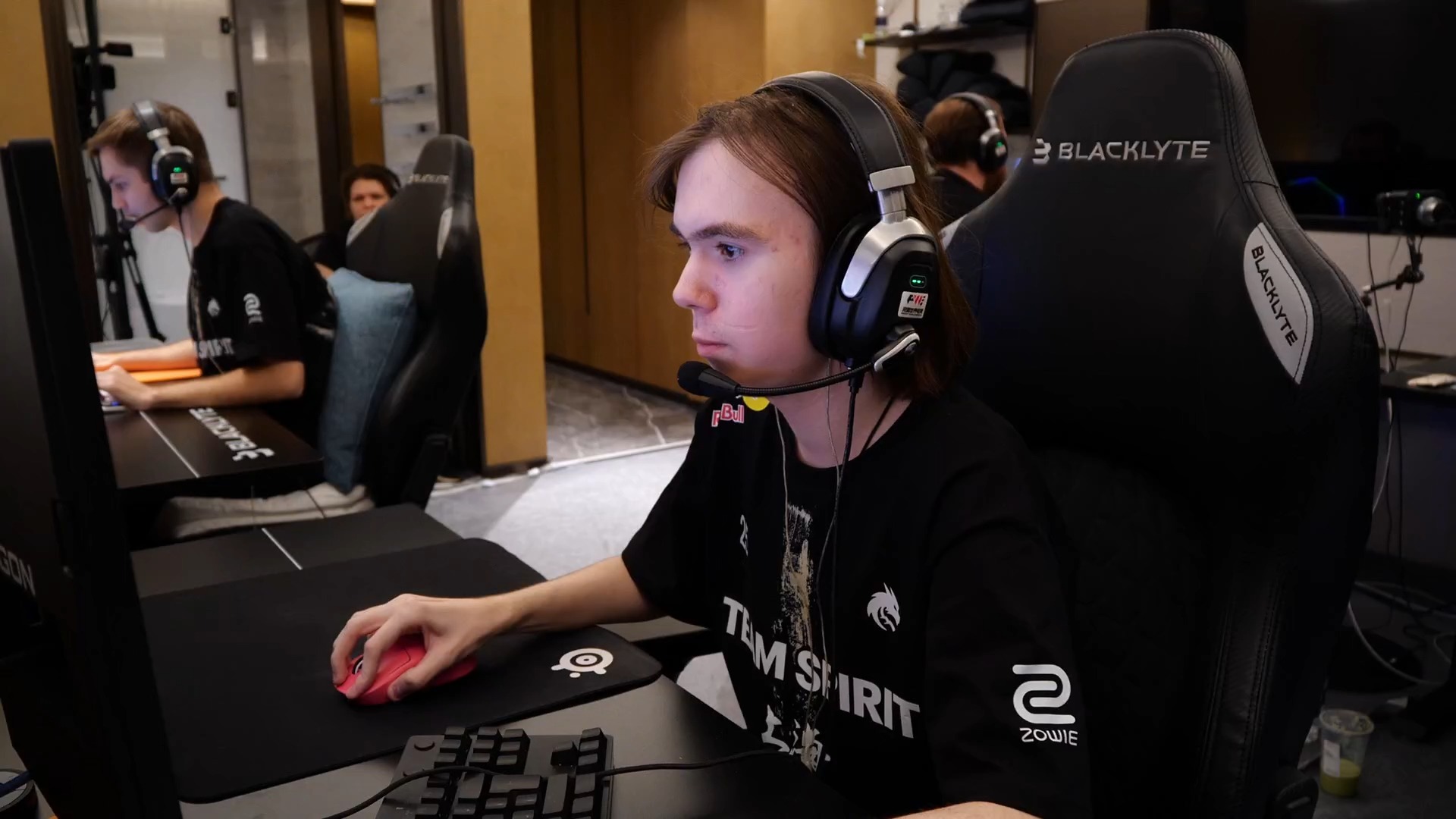 深度也能让 深度也能让