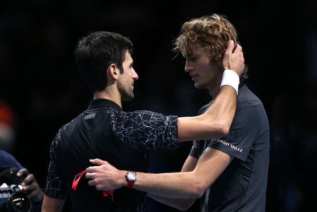 维护赛场的 维护赛场的