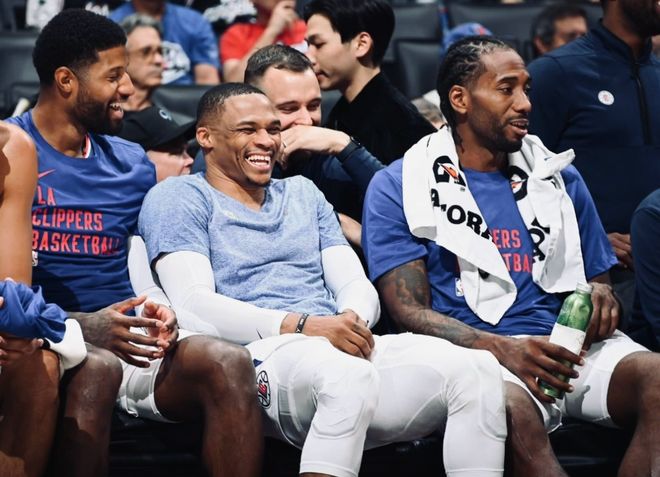 投球板接触 投球板接触