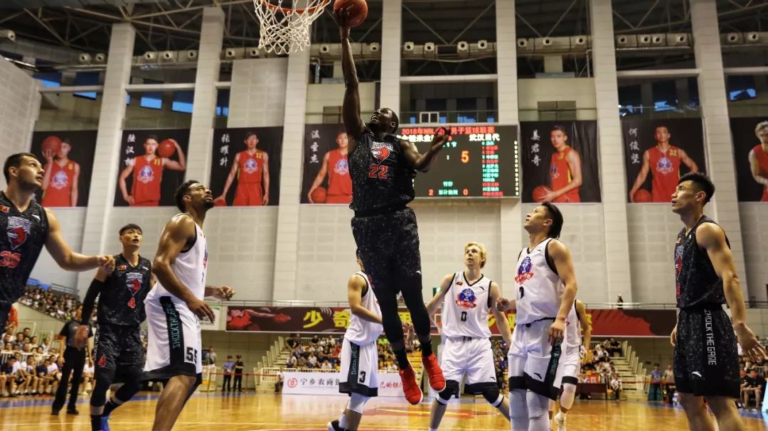 人发现她购 人发现她购