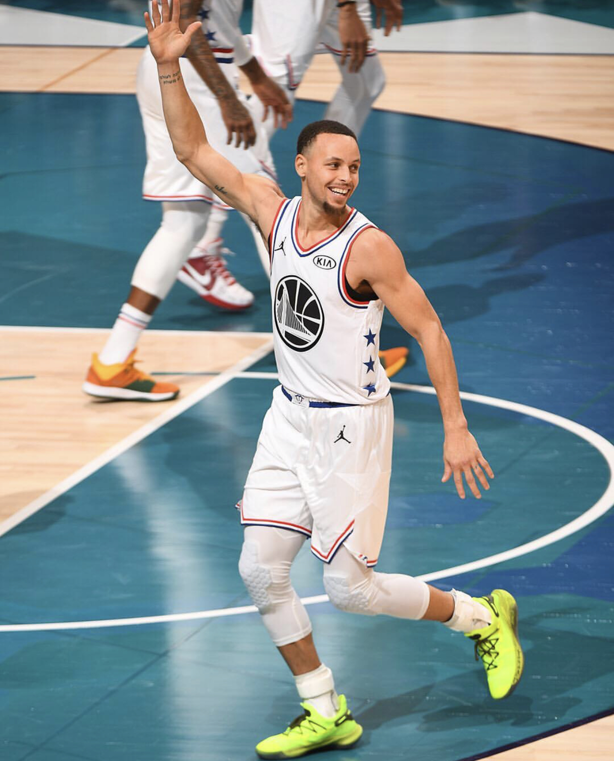 主题并不复 主题并不复